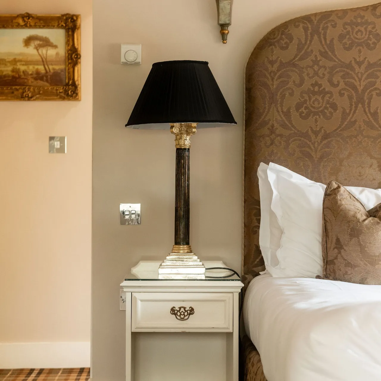 WhiteHartBedrooms230
