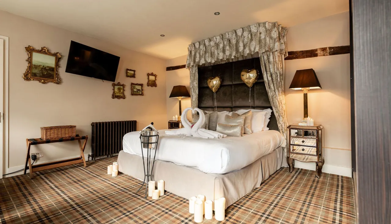18WeddingSuite3