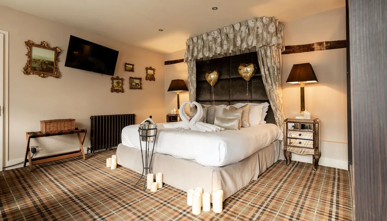 18WeddingSuite3
